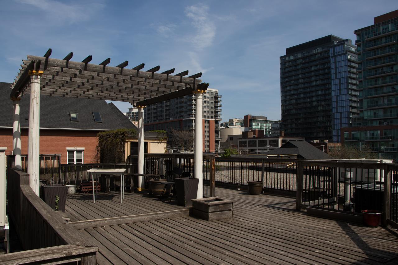 Saint Lawrence Residences And Suites Торонто Екстериор снимка